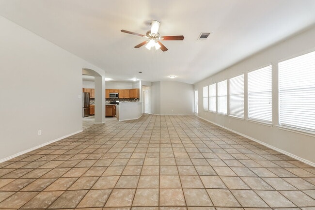 Photo - 2027 Northridge Dr