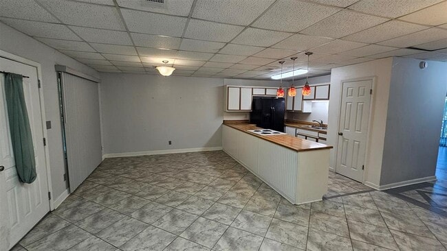 Photo - 170 Interstate Dr Unit B