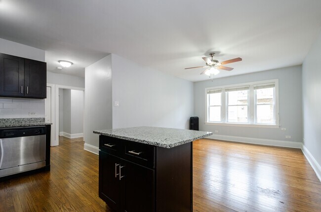 Photo - 1609 W Juneway Terrace Unit 1D