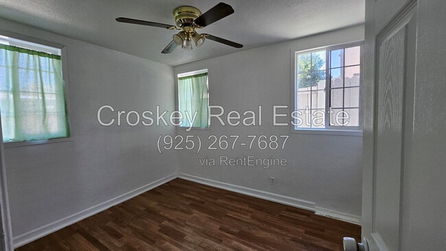 463 E 9th St Unidad B