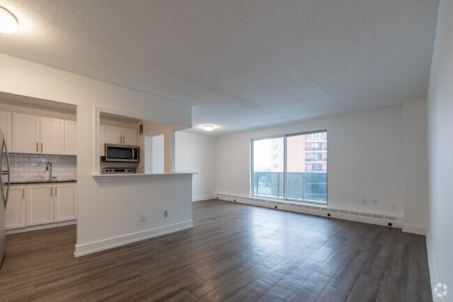 3BR, 1BA - 1,078SF - Living Room - 836 Talwood Dr