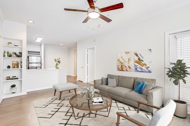 Photo - Comfort & Convenience in Houston! Unidad OCWE