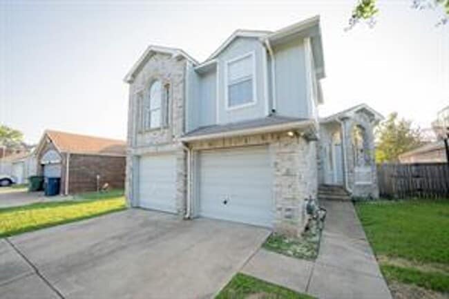 Building Photo - View this large 2 story home for a great price!