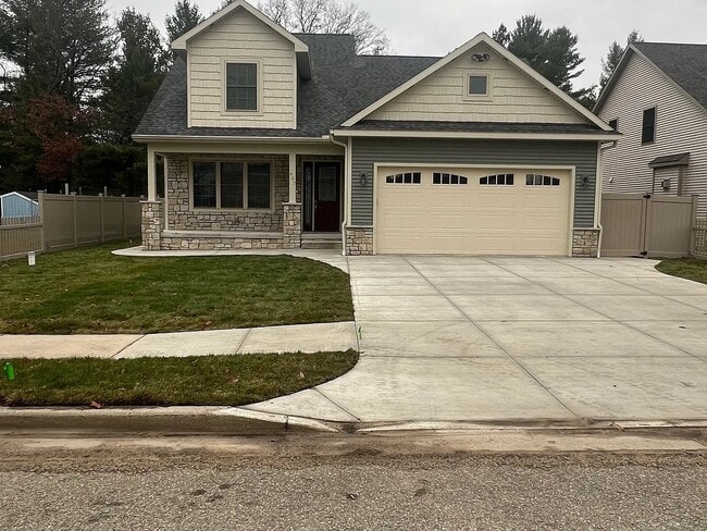 Photo - 407 Knight St