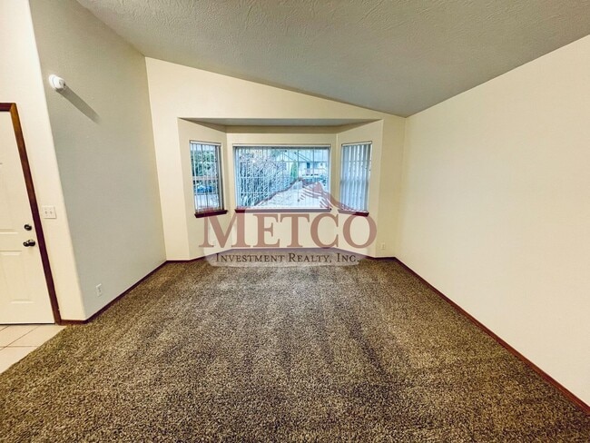 Photo - Spacious Thurston Home