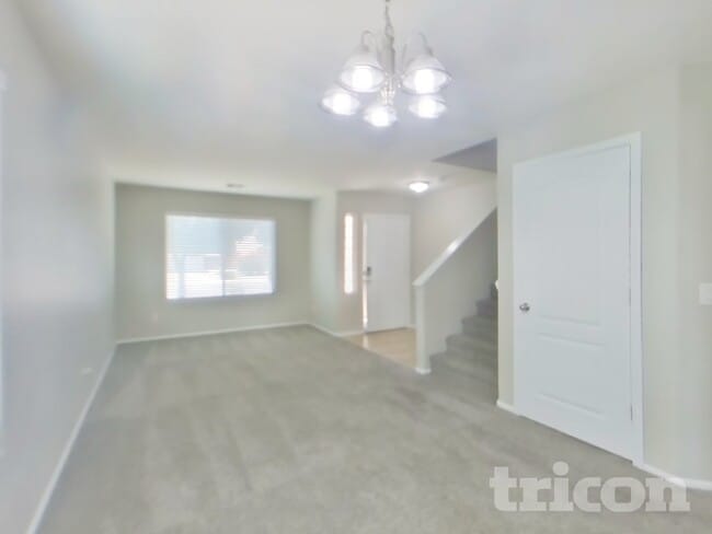 930 W Mesquite Tree Ln