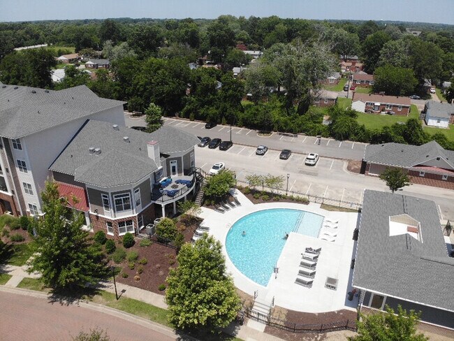 Pinnacle Apartments