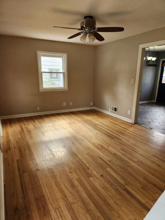 Photo - 4 Bedroom Home in Benson!