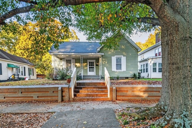 Building Photo - Charming 3BR House in Gastonia