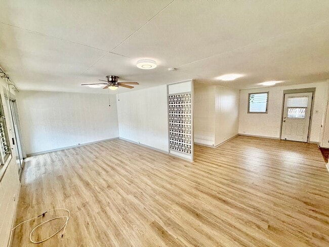 Photo - 4/2/3 + Office Space - Single Family Home Located in Kaimuki - Great Location!