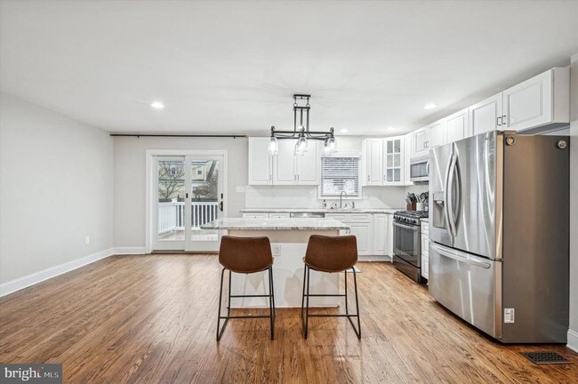 Photo - 607 Jackson Ave