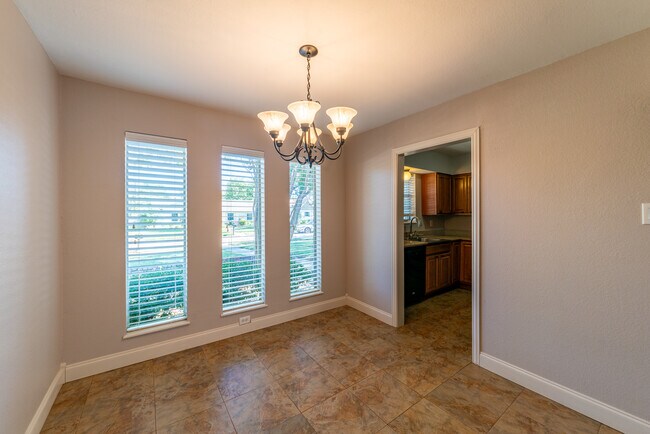 Photo - 2709 Forest Grove Dr Unidad 2709 Forest Grove Drive