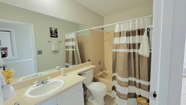 Photo - 2363 Cove Dr