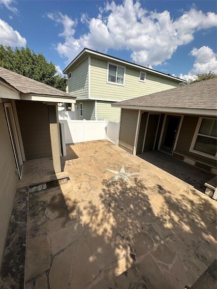 Photo - 18520 Mammoth Cave Blvd