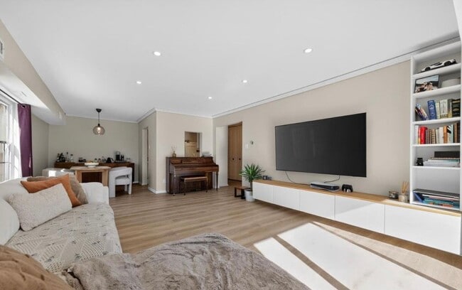 Photo - 419 Drummers Ln