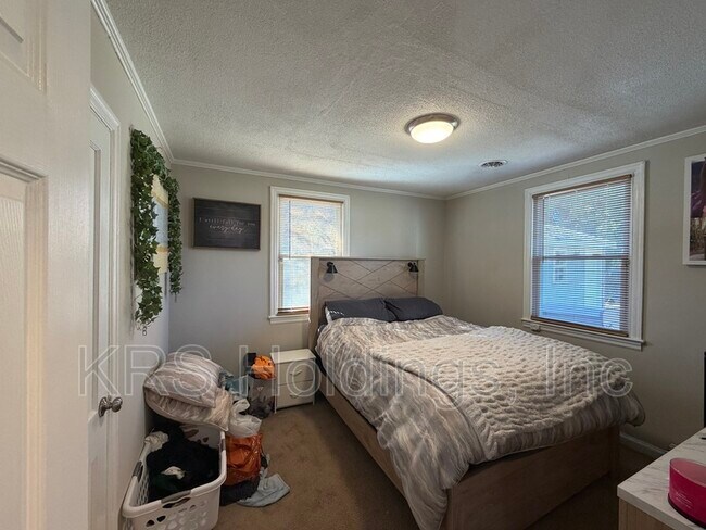 Photo - 2803 Rosalee Dr