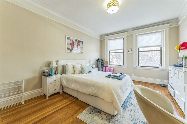 Photo - 466 Commonwealth Ave Condo Unit 301