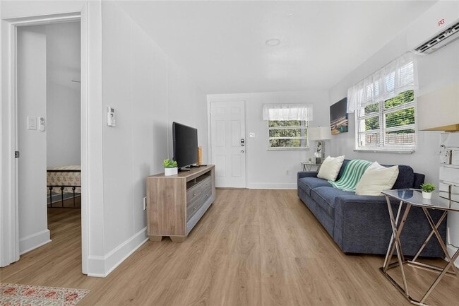 Photo - 4214 W Ohio Ave