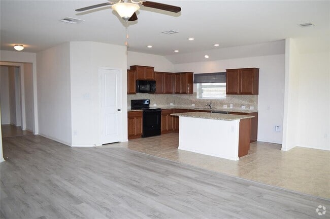 Building Photo - 2021 Pitkin Dr Rental