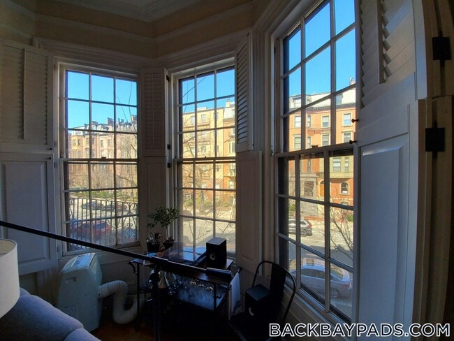 Photo - 235 Beacon St Unit 3