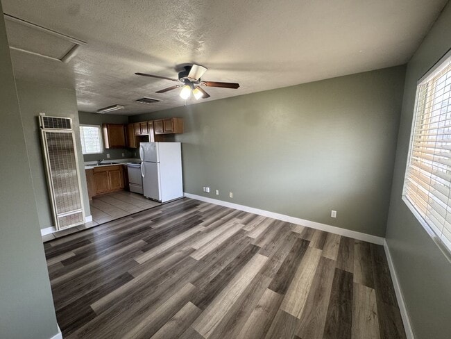 Building Photo - Studio Apartment Unit Studio Apartment  6