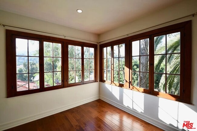 Photo - 6776 Milner Rd