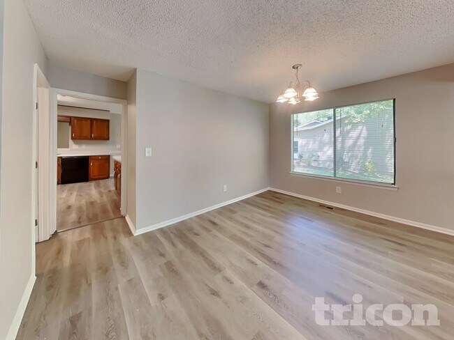 Photo - 6971 Springwood Dr