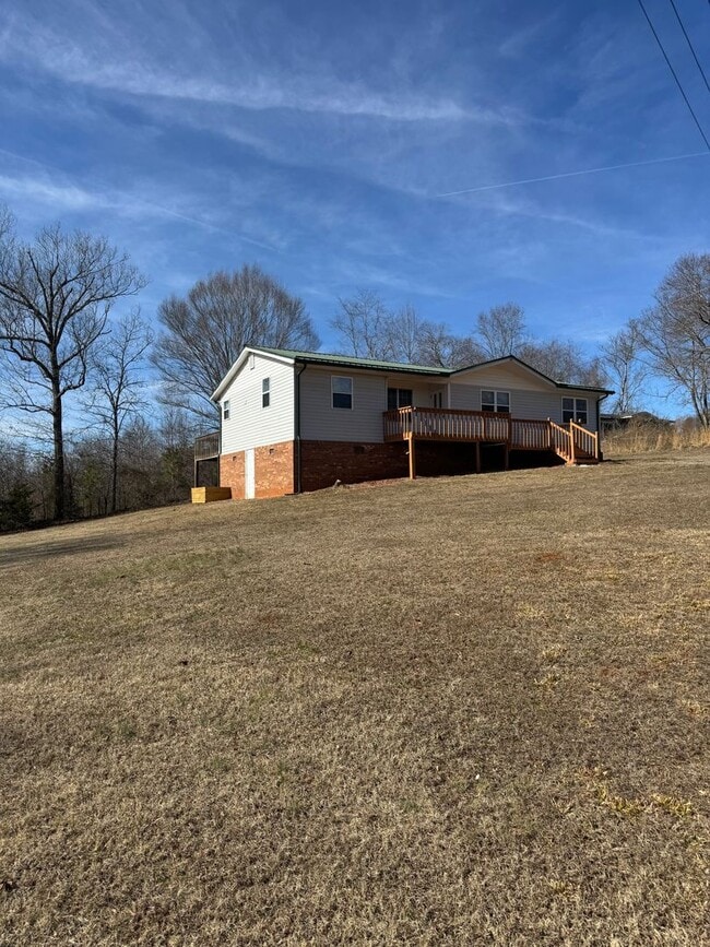 Photo - Spacious 4-Bedroom Rural Home on Private Acreage