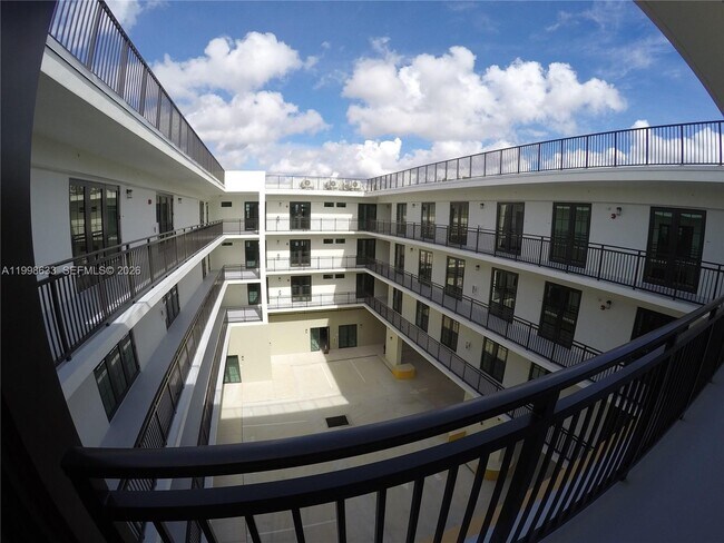 Photo - 4100 SW 64th Ave Unit 409