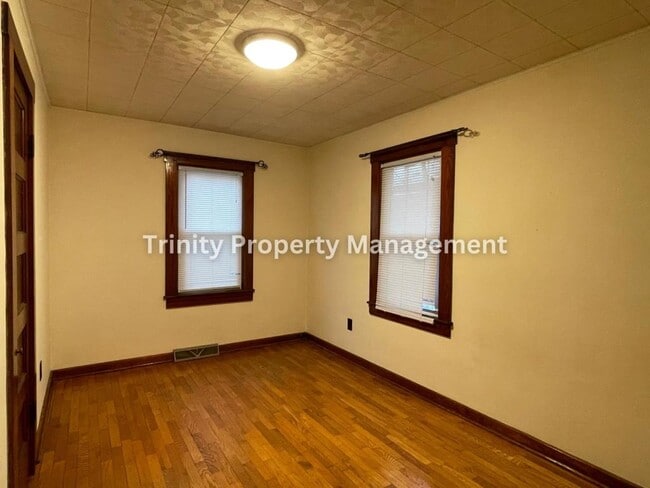 Photo - 310 1/2 Spring Ave