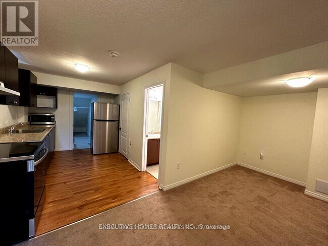 Photo - 103 Baffin Cres