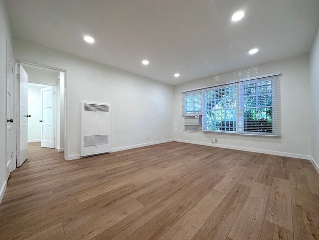 Photo - Updated Apartment Unit with Stylish Upgrades Unit 5931-A