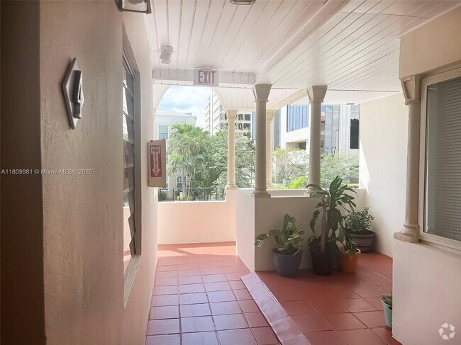 Building Photo - 131 Antiquera Ave Unit 3 Rental