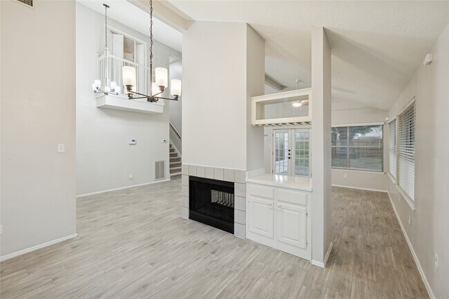 Photo - 8610 Lake Crystal Dr