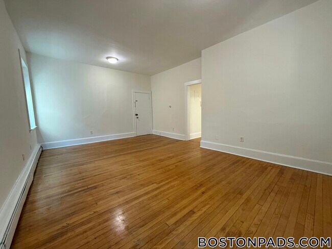 Photo - 17 Fairbanks St Unidad 11