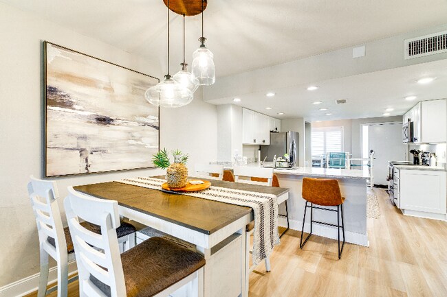 Photo - 4263 Bay Beach Ln Unit 312