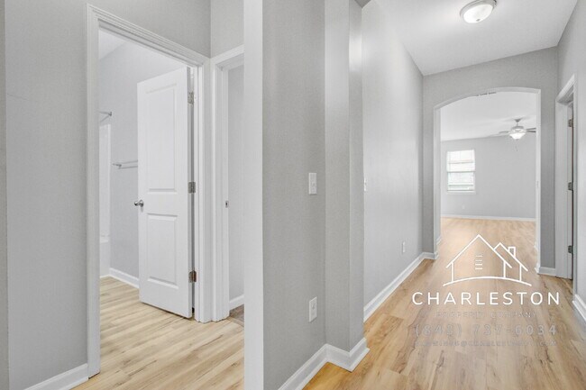 Photo - 403 War Admiral Ln