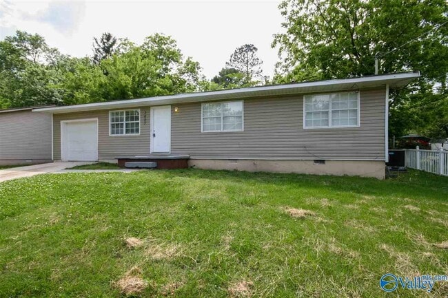 Photo - 3423 Rosedale Dr NW