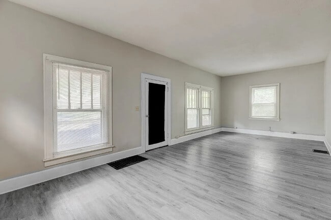 Photo - 849 S Belleview Pl