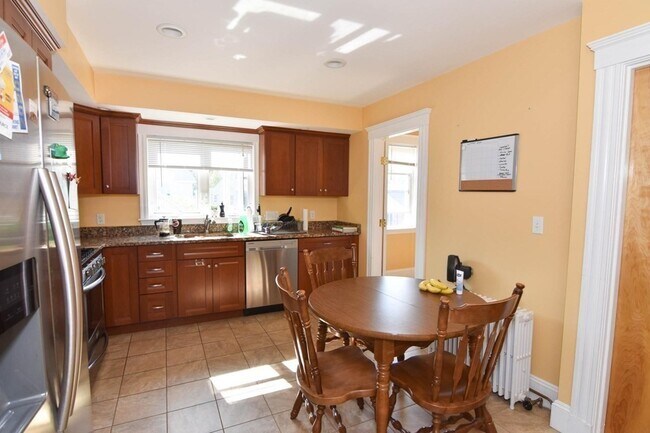 Photo - 9 Greenville St Unit 3