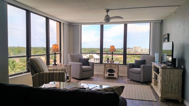 Photo - Seasonal Short-Term 2-Bedroom 2-Bathroom Condo located on Venice Island!