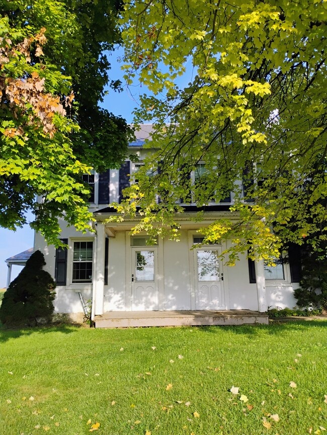 Photo - 325 Schoeneck Rd Casa