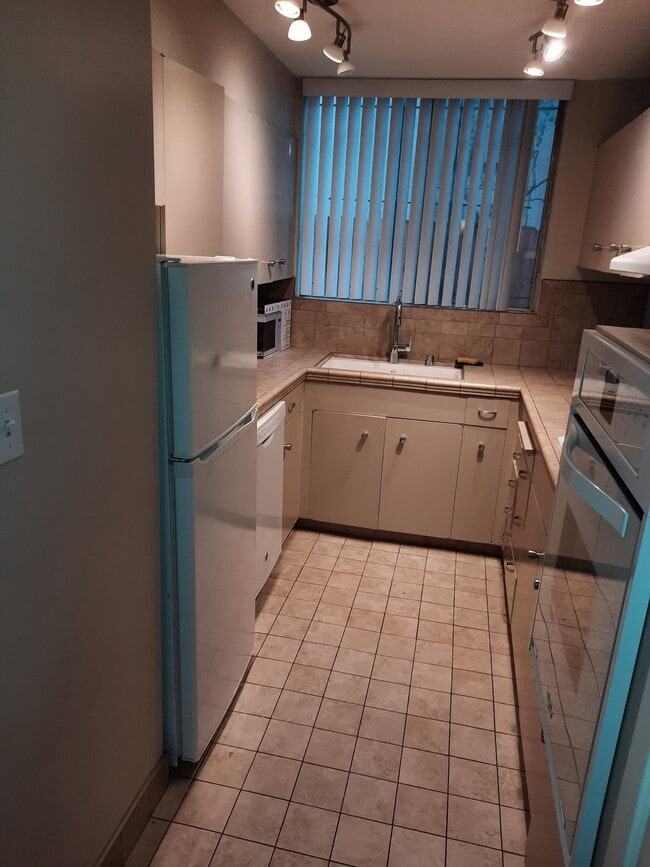 Photo - 5005 N Roosevelt Ave