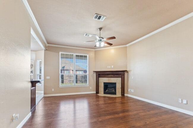 Photo - 2809 SW 92nd Ct