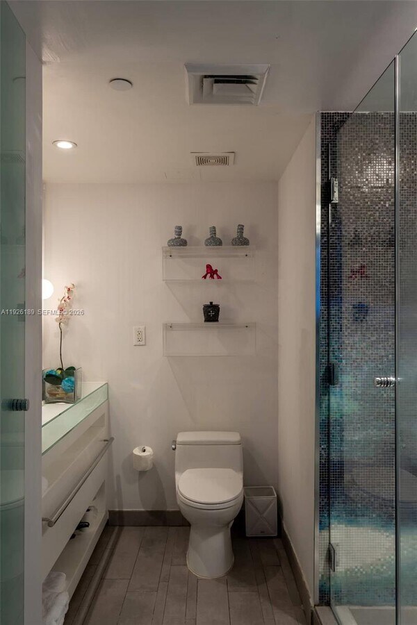 Photo - 1100 West Ave Unidad 1004