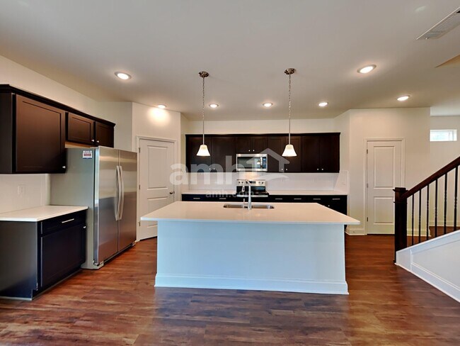 Photo - 3780 Blackshear Pl