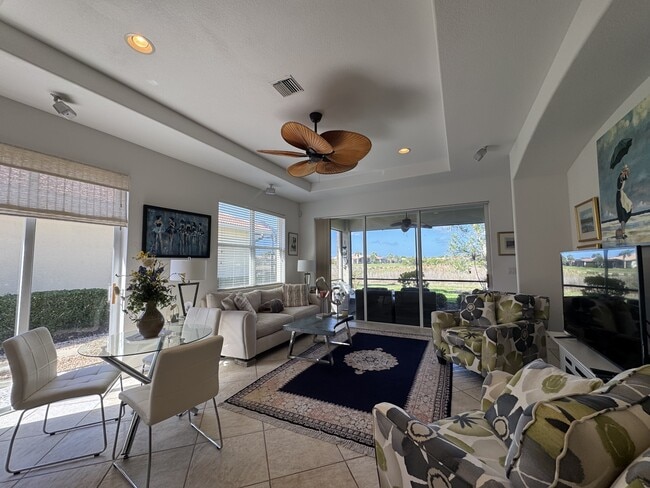 Photo - 462 Montelluna Dr