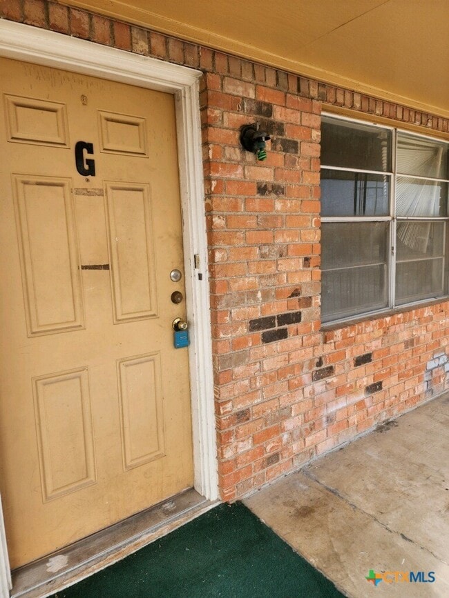 Building Photo - 309 Sunset Ln Unit G