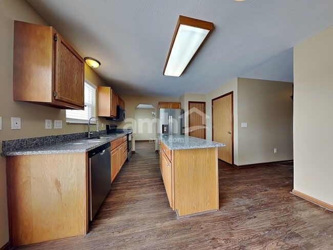 Photo - 6040 Glennshire Ct