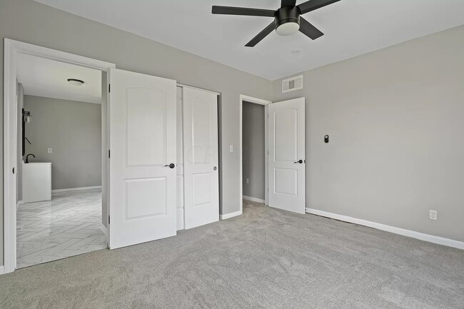 Photo - 534 Oakwood Ave